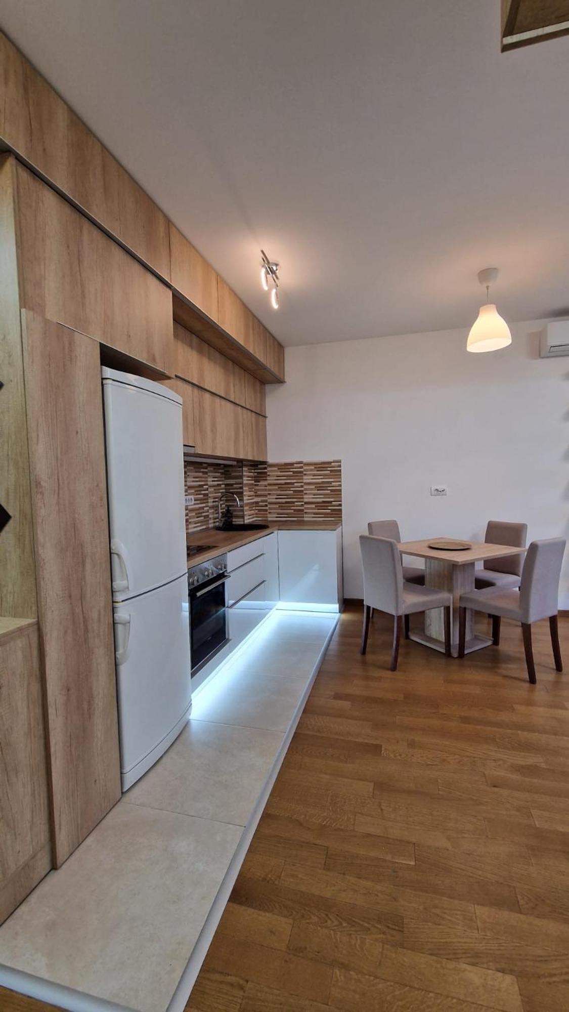 Apartament Porodicno-Poslovni Udoban Stan Belgrad Zewnętrze zdjęcie